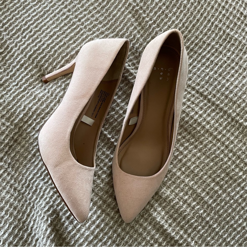 Suede New Day Heels 👠